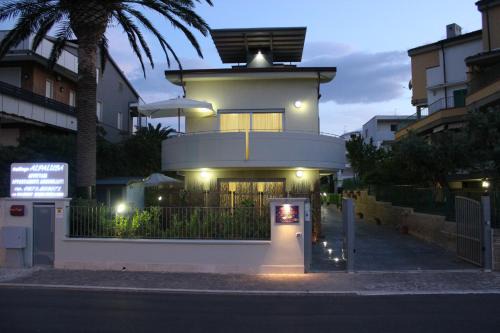 Marina di Vasto Apartment | Oceanfront Residenza Alpaluba: Guest Rated 10/10 Stay