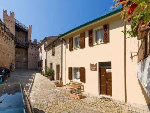 Gradara House | Experience Comfort at Residenza Aurora - Pet Friendly & Family-Oriented
