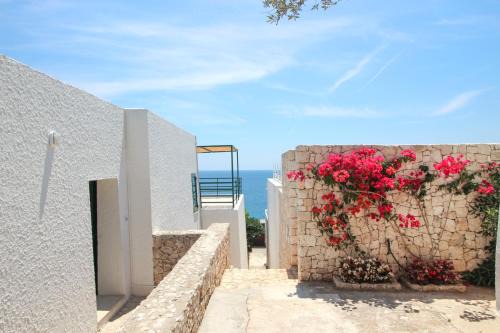 Castro Marina Apartment | Family-Friendly Stay at Residenza La Cicala - Rated 9/10