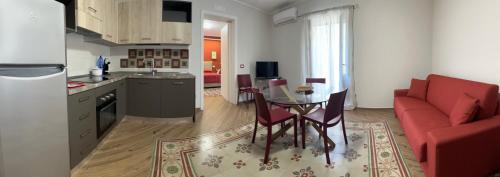 Trapani City Centre Apartment | Top-Rated Residenza Rossa on Corso Vittorio for Families