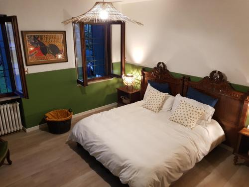 Ovest House | Family-Friendly Residenze ai Salvi With Top Guest Ratings