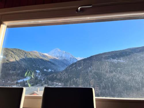 Vezza d'Oglio Apartment | Cozy Residenza Home Sweet Home: Pet-Friendly & Breakfast Included