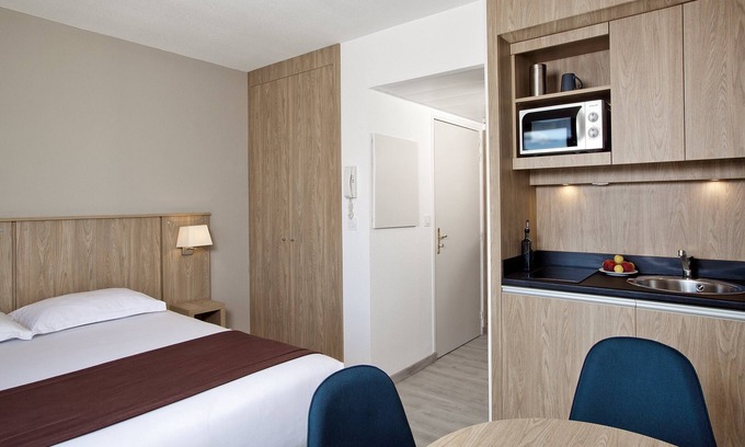 7th Arrondissement Apartment | Pet-Friendly Residhome Lyon Gerland with Great Amenities