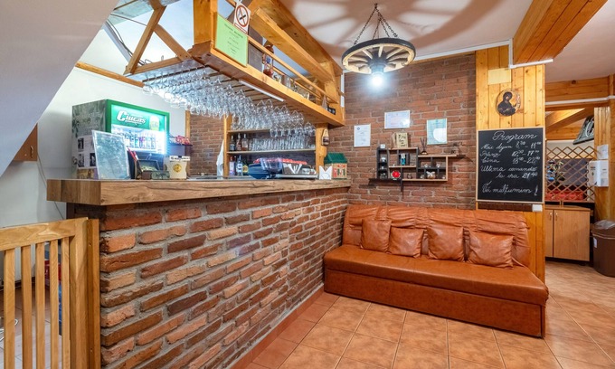 Zarnesti Hotel | Budget-Friendly Comfort at Resort 7 Crai with Family Amenities