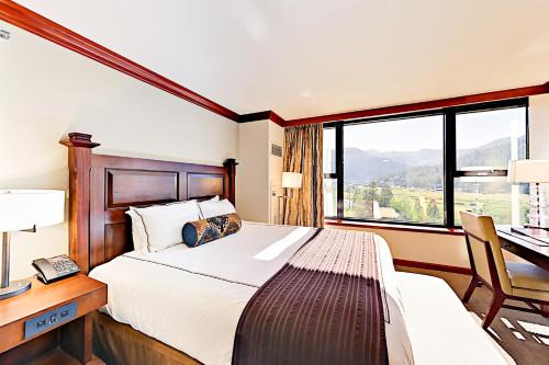 Olympic Valley Apartment | Inviting Retreat at Everline Resort & Spa with Pool & Hot Tub