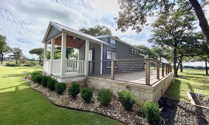 Fredericksburg House | Fredericksburg Resort Unit 8: Top Rated with Spa & Dining