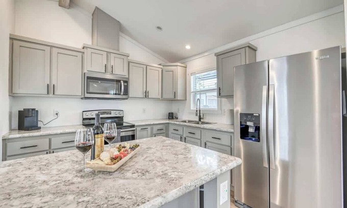 Fredericksburg House | Top-Rated Resort at Fredericksburg with Pool and Spa