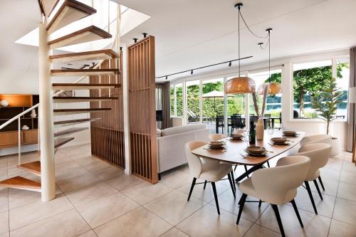 Heel Resort | Discover Resort Boschmolenplas: Oceanfront Getaway Awaits