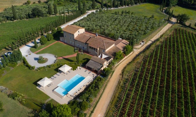 Ponsacco Hotel | Inviting Oceanfront Resort Casale Le Torri with Spa & Pool