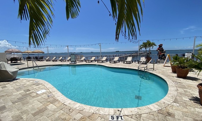 Dunedin Condo | Cozy Resort Condo Near Beaches with Free Bike Rentals
