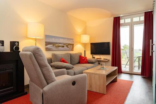 Wremen Apartment | Pet-Friendly Retreat at Resort Deichgraf: Family-Centric Fun