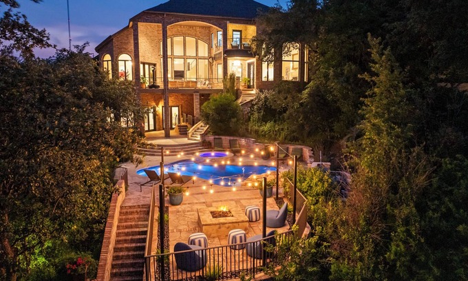 Austin House | Experience Resort Estate: 10min to Downtown & Lake Fun!