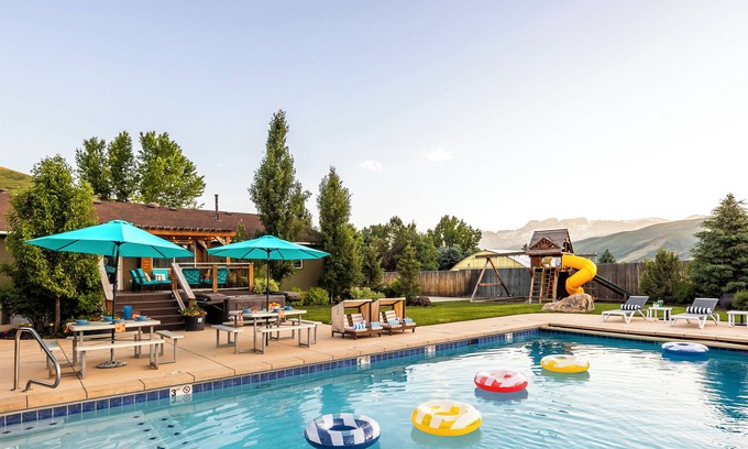 Charleston House | Unwind at Our Poolside Retreat with Hot Tub & Pickle Ball