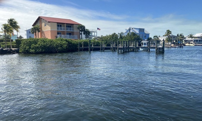 Anglers Park Condo | Beautiful Resort with Partial Bay View & Boat Slip Access