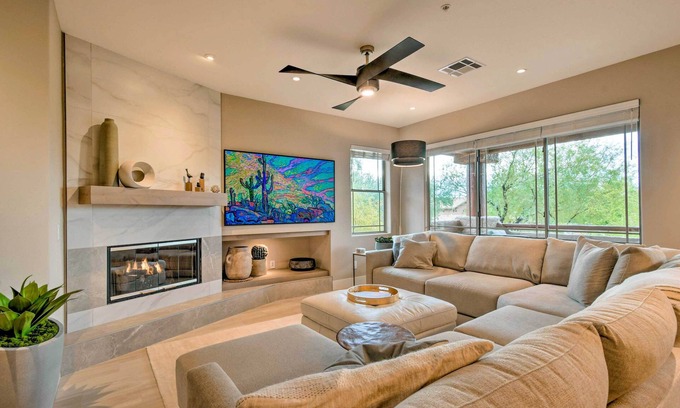 Central Scottsdale Condo | Scottsdale Condo with Pool, Spa & Top Guest Ratings