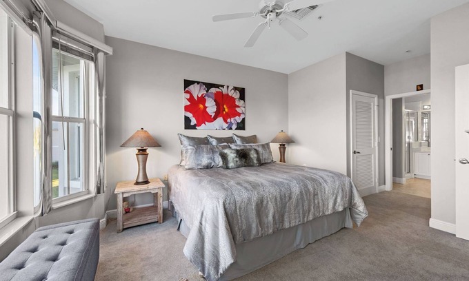 Naples Apartment | Enjoy Resort Living: Pool, Golfing & Pickleball Nearby