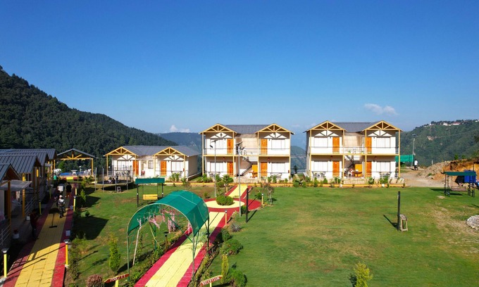 Chakrata Hotel | Unwind at Resort Prakriti: Family-Friendly Getaway