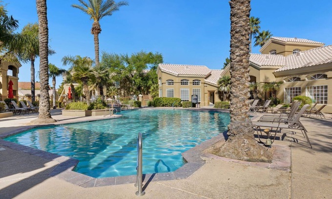Paradise Valley Apartment | Resort Style Condo in Scottsdale