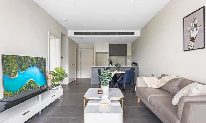 Lidcombe Apartment | Inviting Resort Living: One Bedroom Apt at Olympic Park