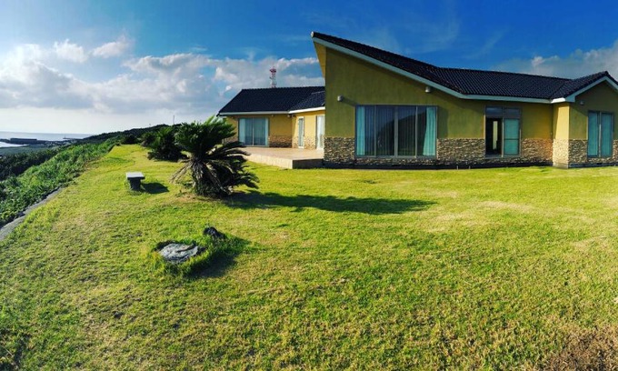 Oshima Villa | Top-Rated Villas in Japan with Oceanfront Views