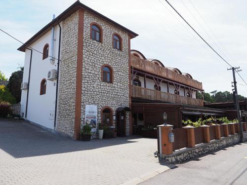 Zajeci Hotel | Resort Zajíci ze Zaječí