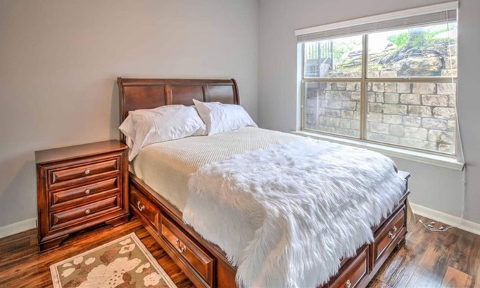 Shepherd Mountain House | ResortPool | Sleeper Sofa | Hot Tub | Washer+Dryer