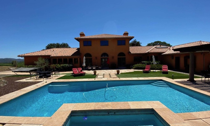 Pope Valley House | Idyllic Villa Retreat with Pool and Spa in Wine Country