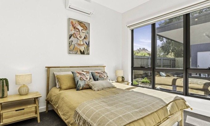 Rhyll House | Rest and Relax in Rhyll