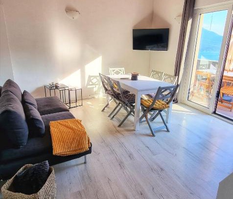 Vercana Apartment | Oceanfront Rest and View Apartment with Exceptional Amenities