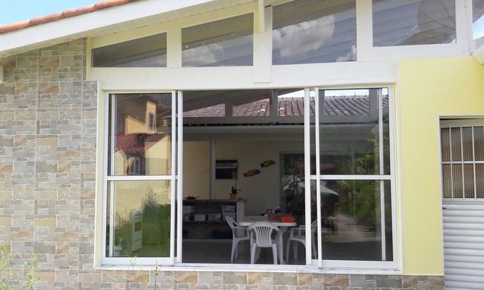 Morada da Praia House | Serene Retreat at Beach Address with Spa & Family Amenities