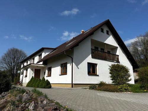 Klasterec nad Orlici House | Relax at Restaurace a penzion Na Stráni – Pet Friendly Stay