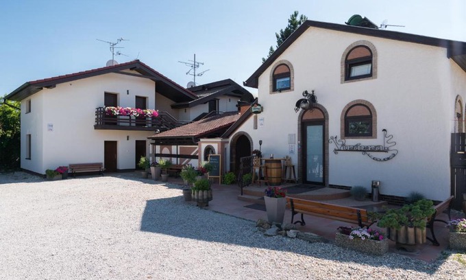 Breclav House | Cozy Restaurant and Pension U Doubků with Family Amenities