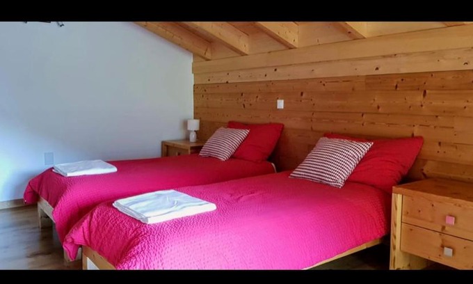 Chamoson House | Family-Friendly Restaurant Les Vérines with Stellar Reviews