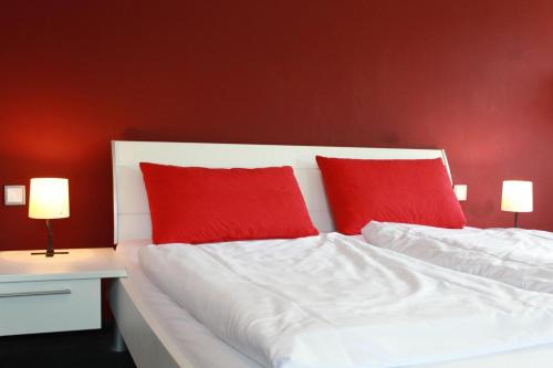 Bliesdorf Hotel | Family-Friendly Escape at Restaurant Ollex and Beds Zimmer 2