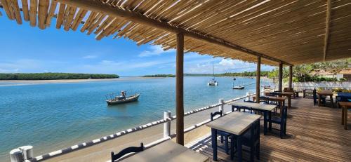 Santo Andre Hotel | Oceanfront Haven at Restaurante & Pousada Gaivota