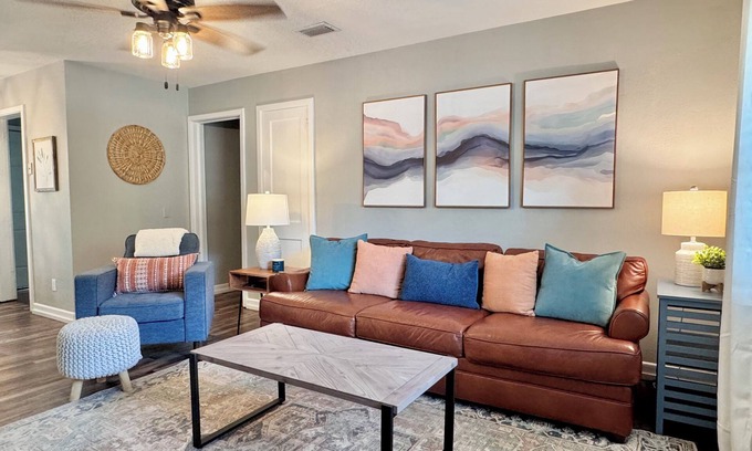 Valdosta House | Azalea Avenue: 3 Bedrooms with Pet-Friendly Amenities