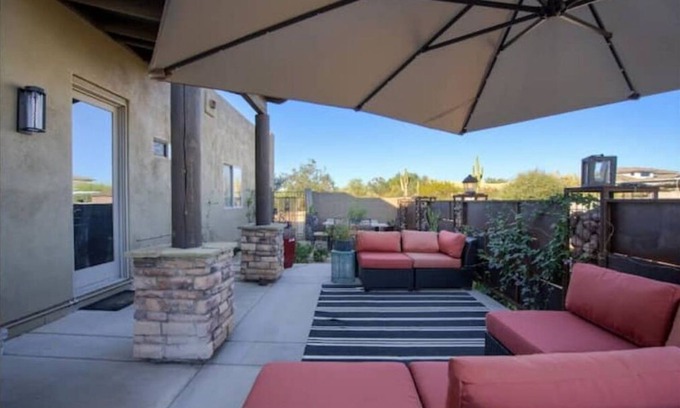 Pinnacle Peak House | Tranquil Getaway: Family & Pet-Friendly in Cave Creek