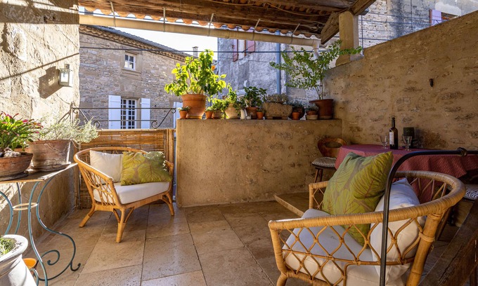 Montaren-et-Saint-Mediers House | Restored stone village house close to Uzes