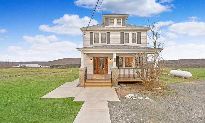 Orson Other | Discover Elk Mountain Farmhouse: Family-Friendly Getaway