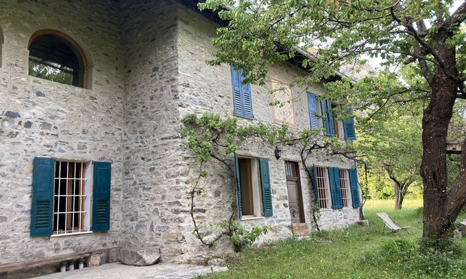 Les Thuiles House | Charming Restored Farmhouse with Garden Near Barcelonnette