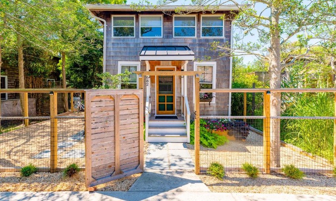 Ocean Beach House | Family-Friendly Reteela Retreat: Your Ideal Getaway Awaits