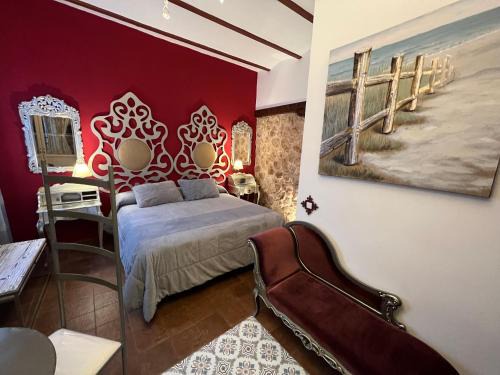 Almagro Hotel | Highly Rated Retreat at Retiro del Teatro Almagro
