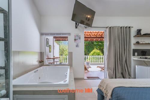 Petropolis Apartment | Mountain View Getaway in Petrópolis - Guest Rated 10/10