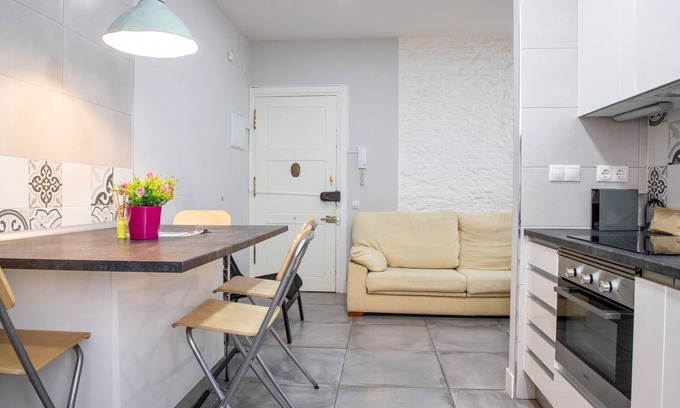 Pacifico Apartment | Retiro VI: Top-Rated Apartment with Spa & Family-Friendly Amenities