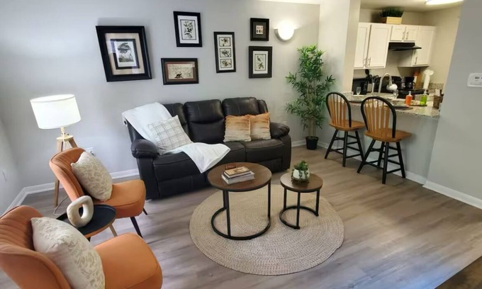 Pleasant Valley Apartment | Retreat – Near UT, Downtown & Lady Bird