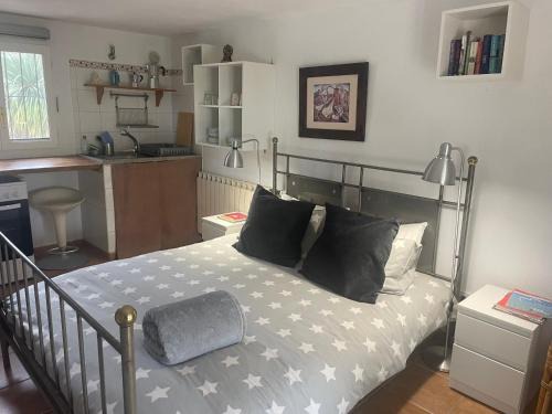 Santa Eulalia del Rio Apartment | Oceanfront Retreat Studio with Breakfast - Rated 9.3/10