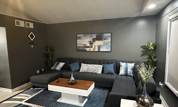Morgantown House | Experience a Modern Mountain Getaway with Family-Friendly Amenities