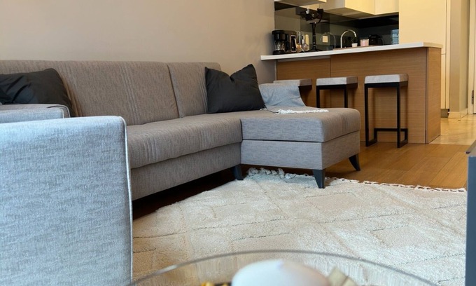Bagcilar Apartment | Stylish 1BR Apartment with Free Wi-Fi for Family Fun