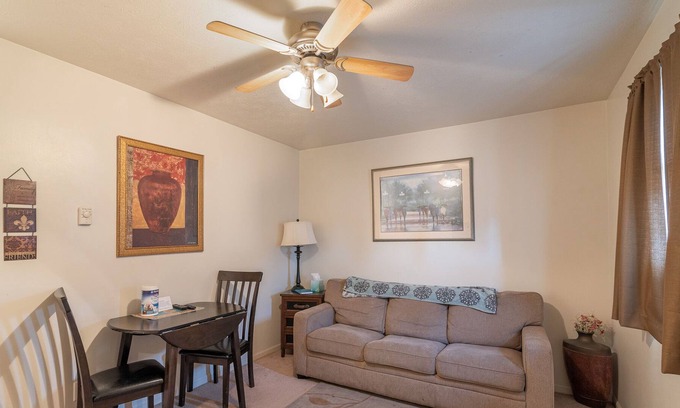 Hemlock Apartment | Retreat to this single level studio