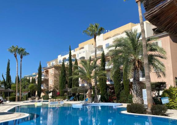 Geroskipou Apartment | Trendy 1BR Apartment with Pool & Balcony for Relaxation